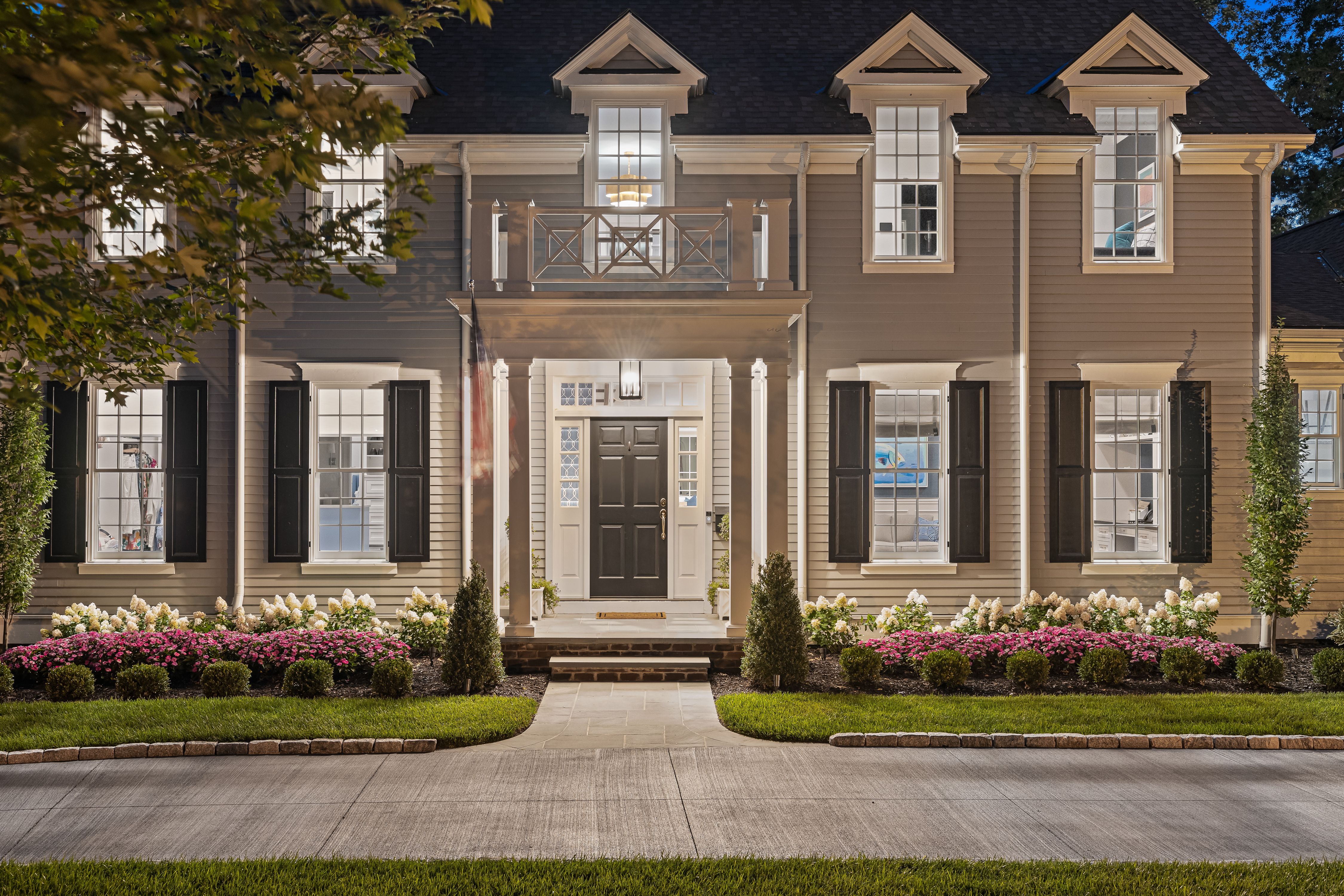 Twilight exterior photography by Nuvo360