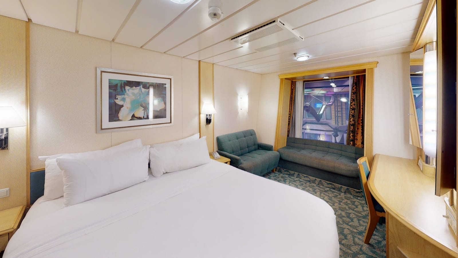 Freedom of the Seas - Promenade View Interior