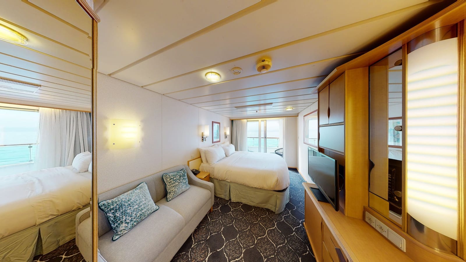 Explorer of the Seas - Ocean View Balcony