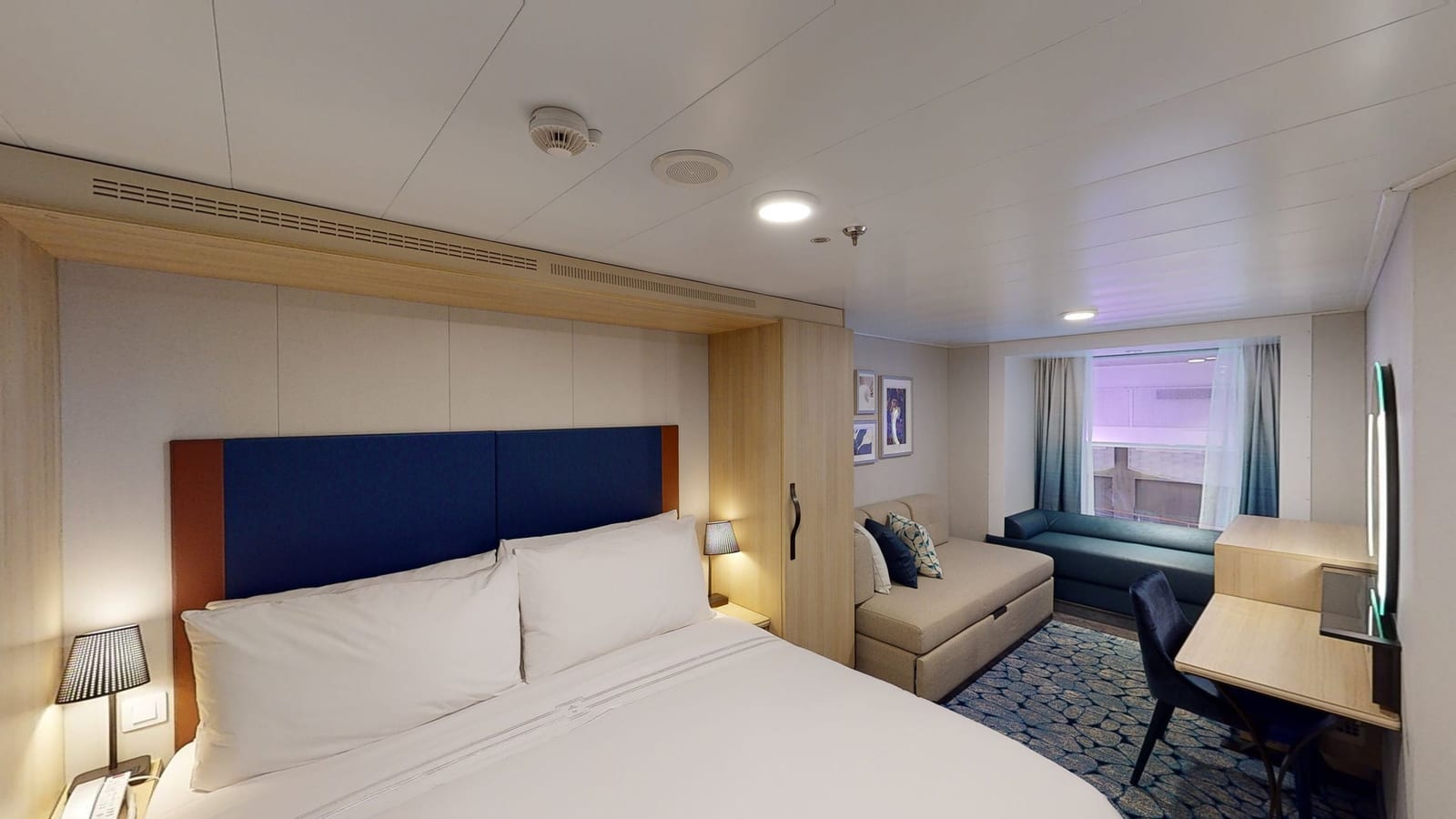 Wonder of the Seas - Promenade View Interior
