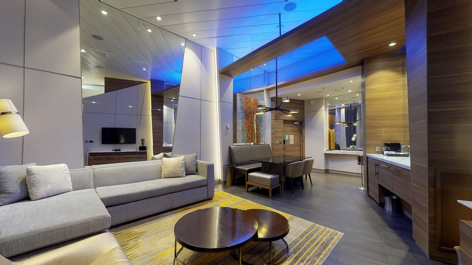 Oasis of the Seas- Grand Panoramic Suite- 1 Bedroom