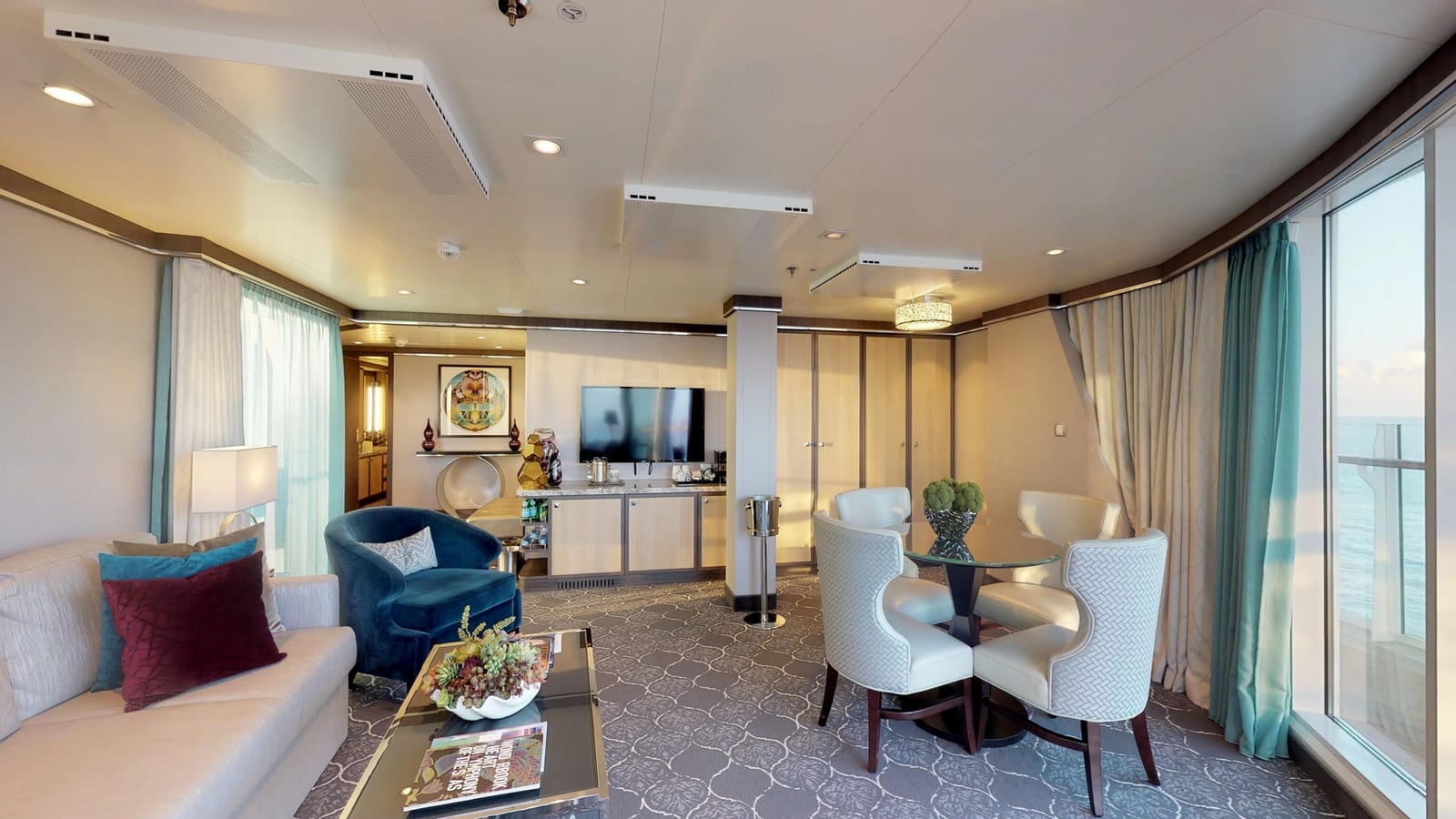 Symphony of the Seas - Aqua Theater Suite 2 Bedroom