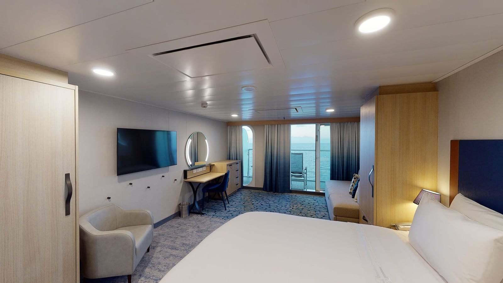 Wonder of the Seas - Ultra Spacious Ocean View With Large Balcony