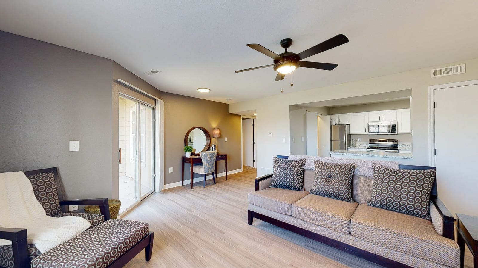 Aberdeen Apartments - 1 Bedroom Furnished