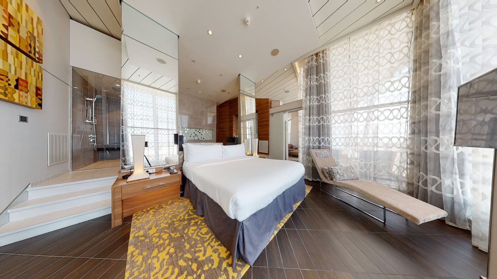 Allure of the Seas - Owner's Panoramic Suite 1 Bedroom