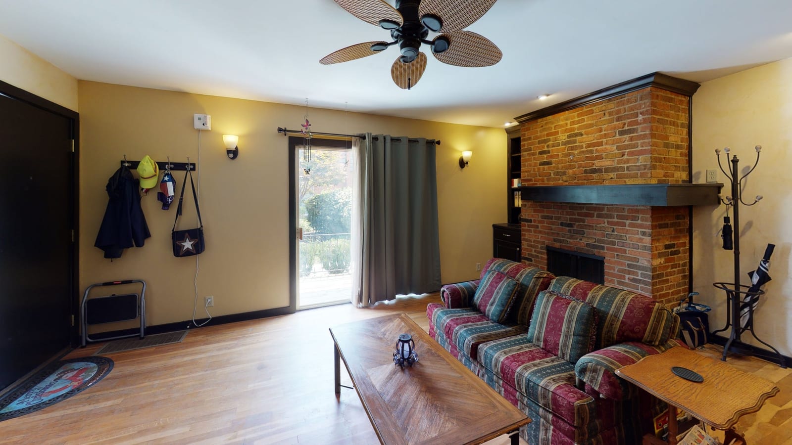 Virtual Tour of 4424 Jarboe Street, Kansas City Missouri