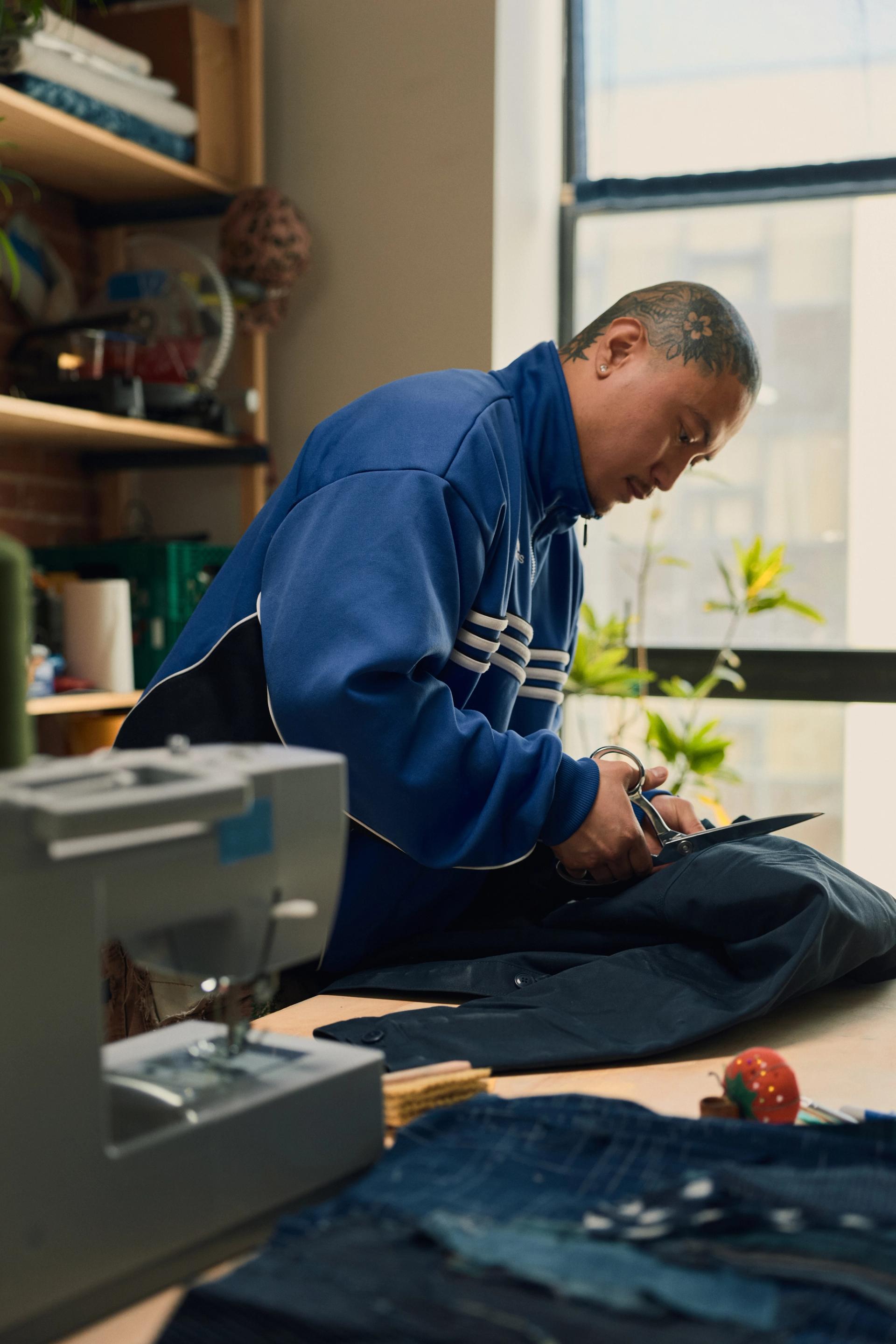 ADIDAS | ASW DONOVAN MITCHELL