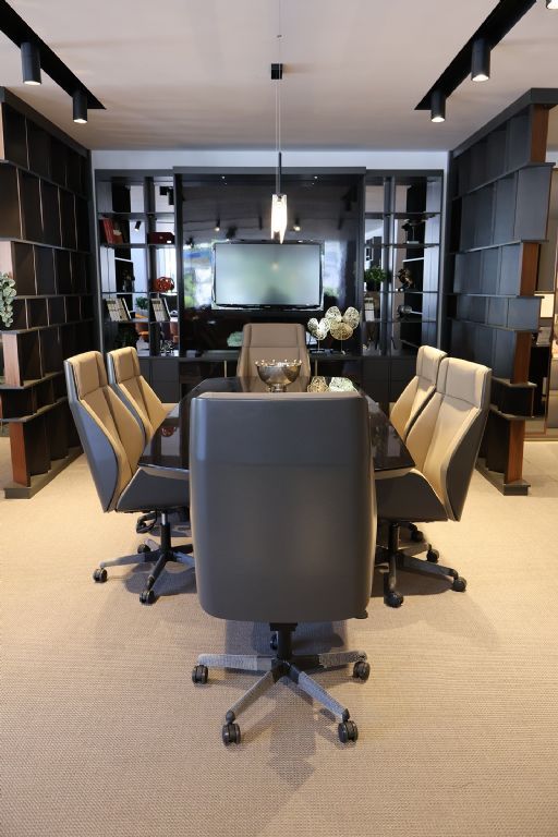 Ela Takım Ofis Mobilya Vetrina Design