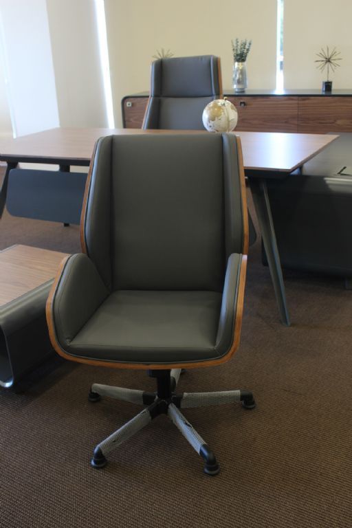 Swentys Ofis Mobilya Takımı Vetrina Design
