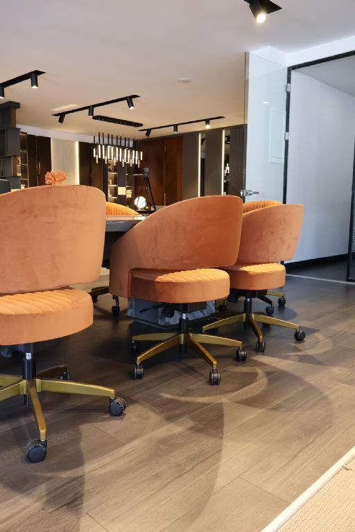 Noor Ofis Mobilya Takımı Vetrina Design