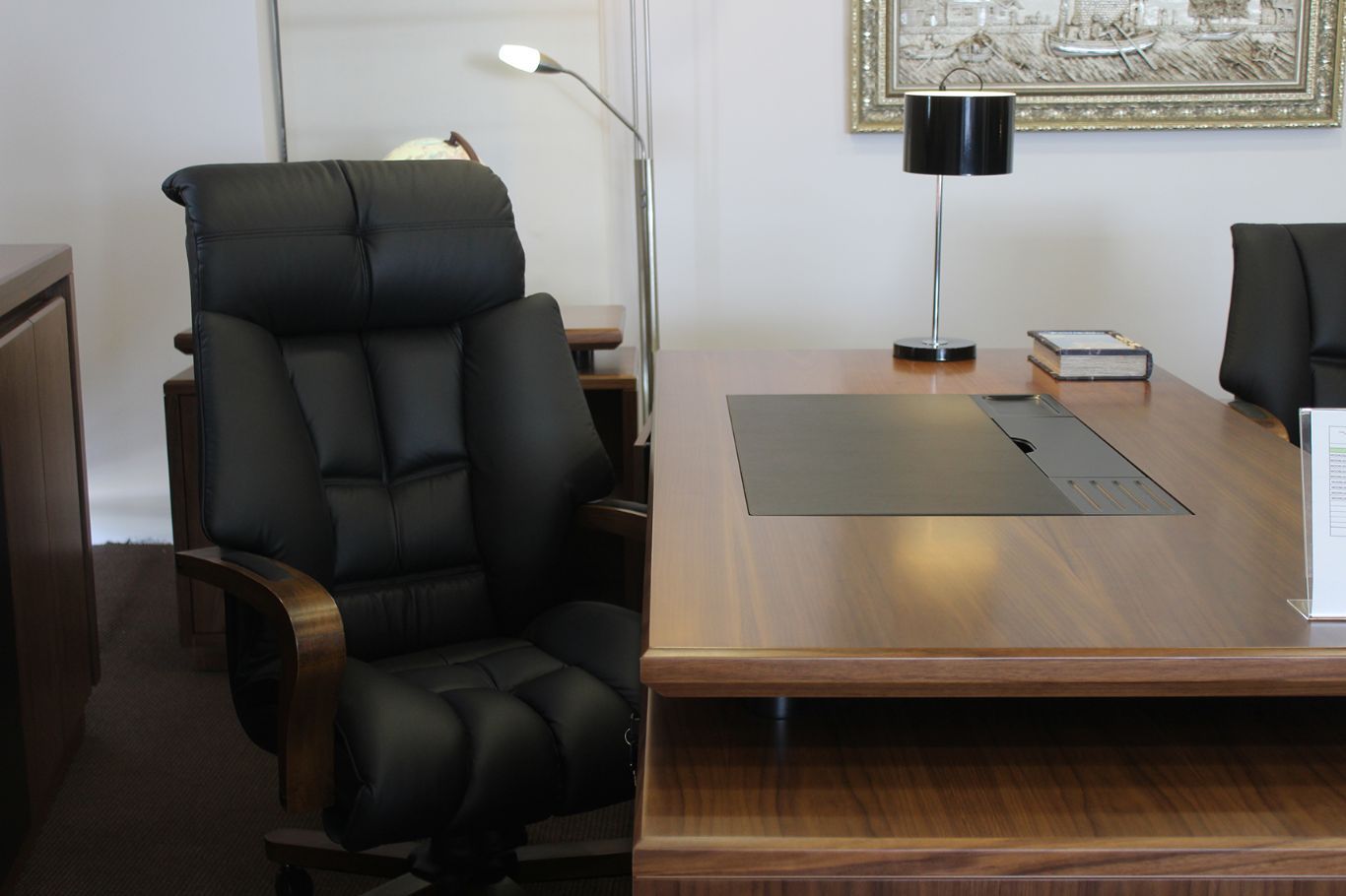 Moonlight Ofis Sandalye Masa Vetrina Design