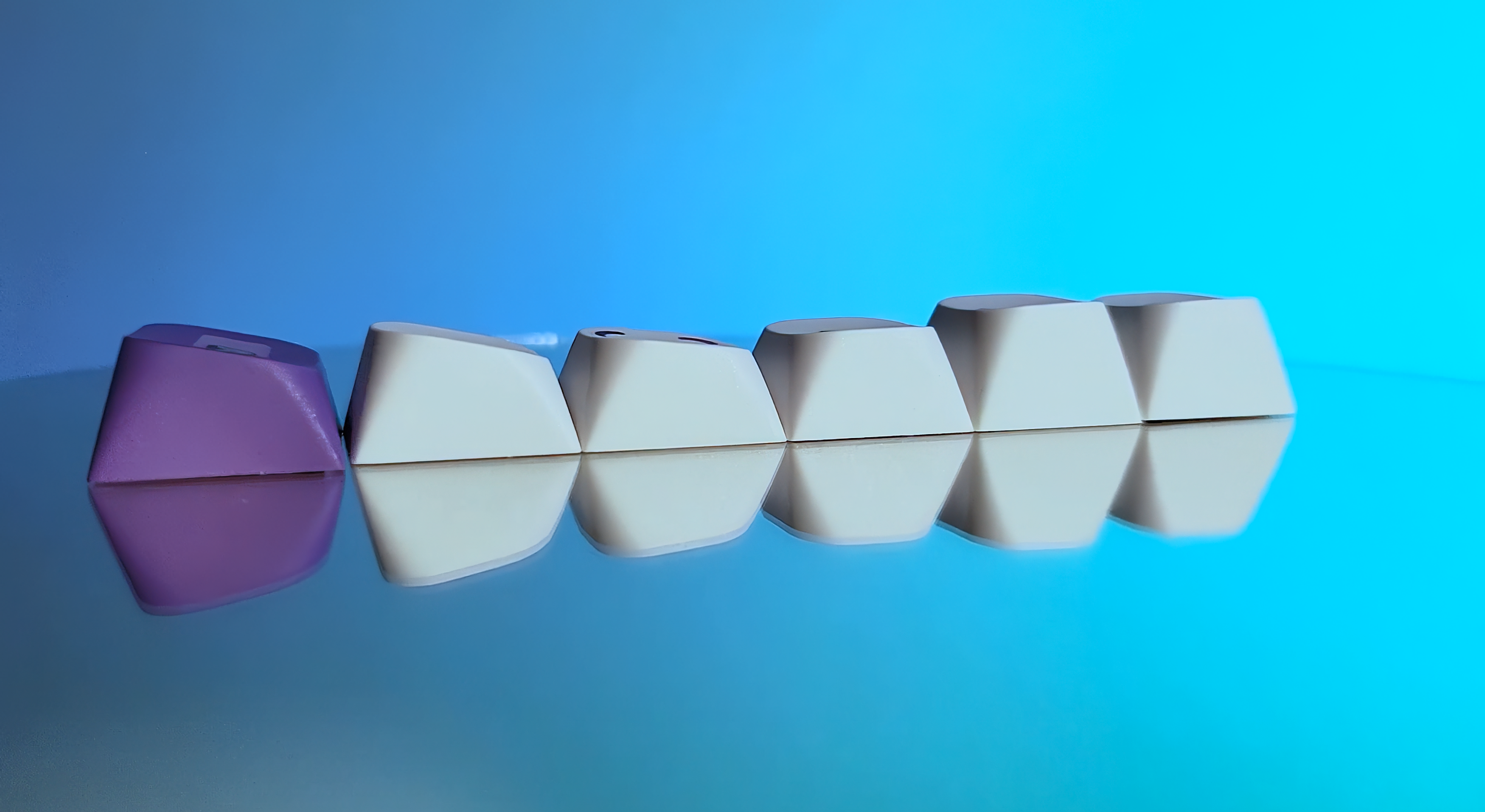 KeyTok® SWEET MONSTER KDA Keycaps image 3
