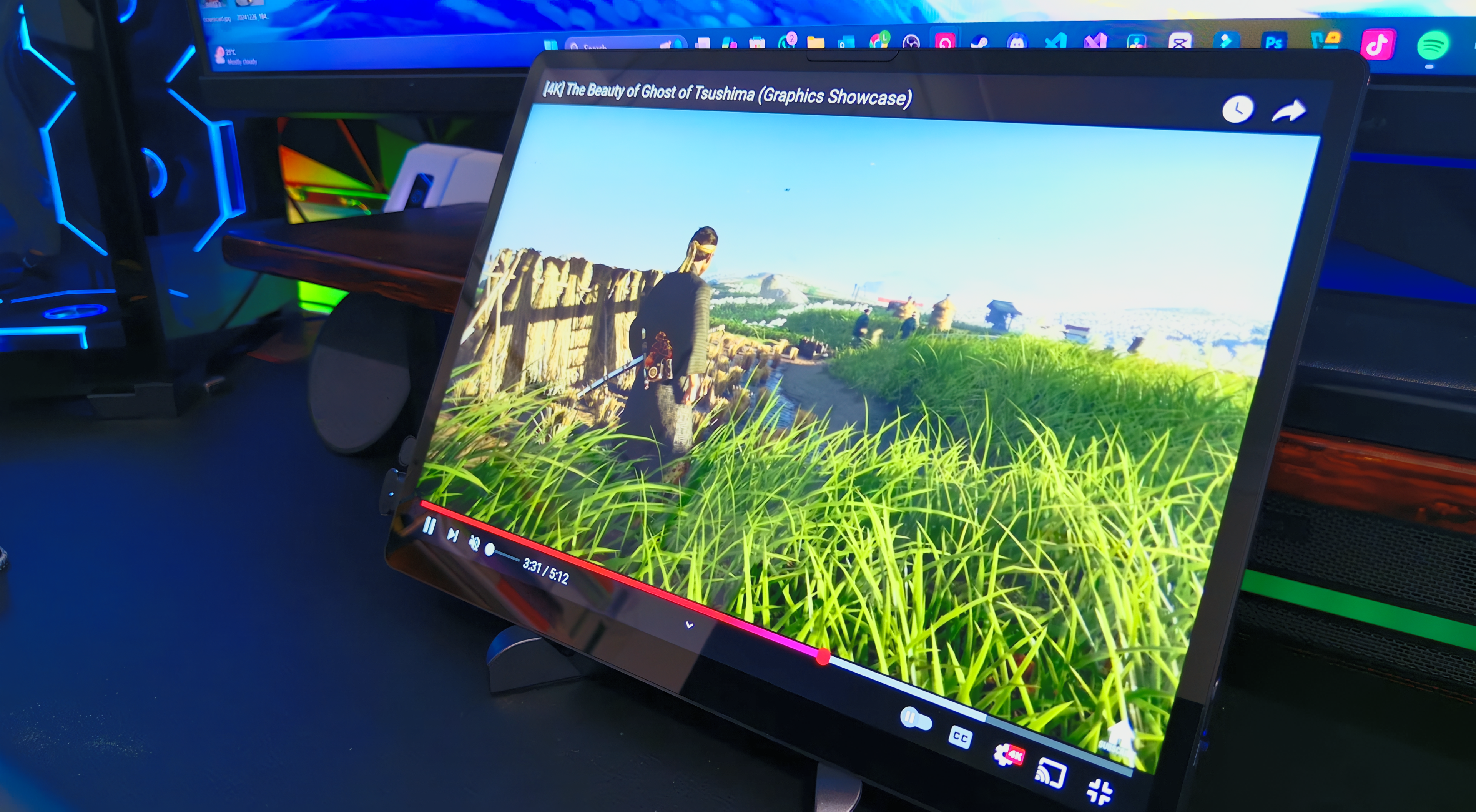 14-Inch 2K Portable Touchscreen Monitor image 8