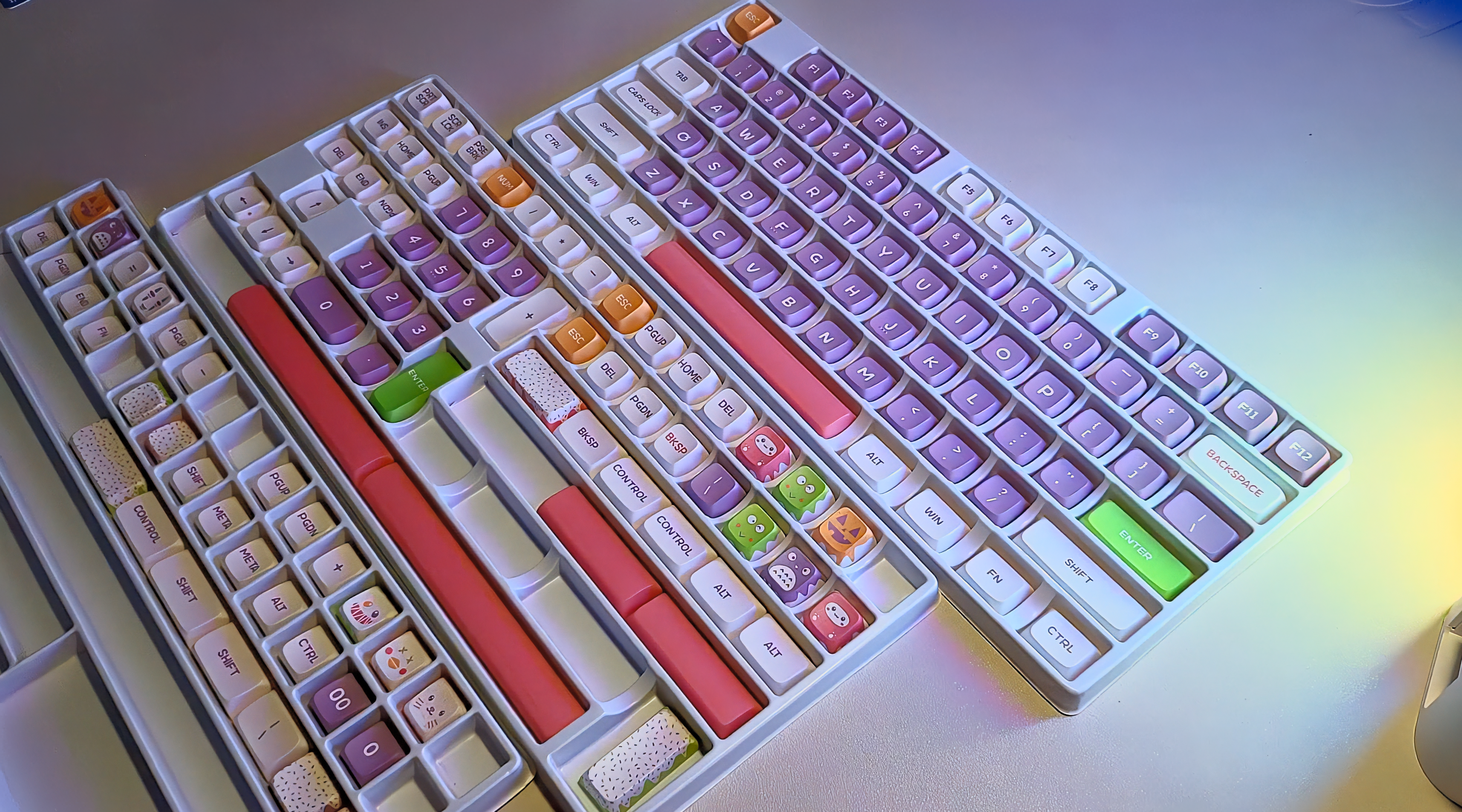 KeyTok® SWEET MONSTER KDA Keycaps