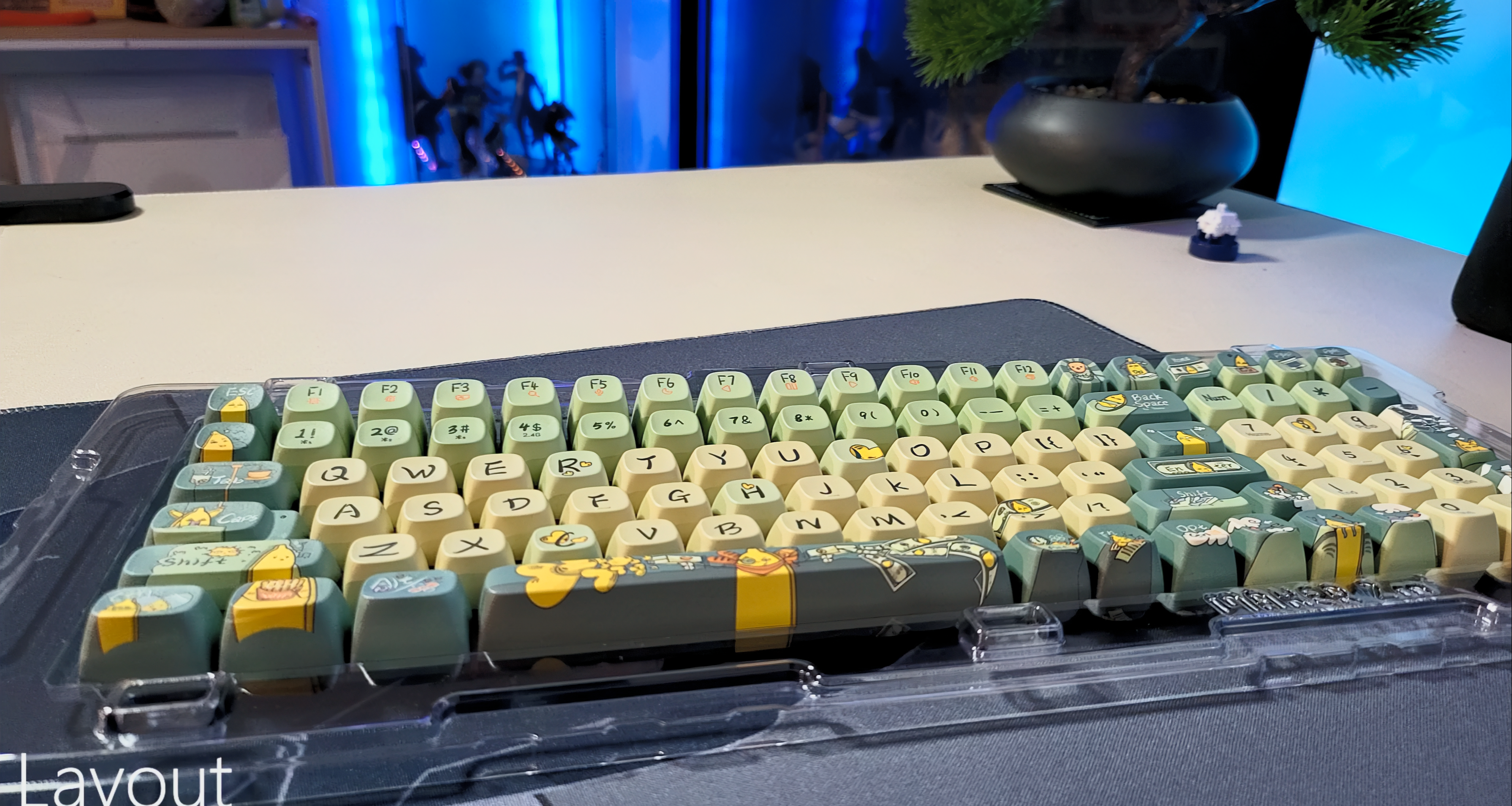 Lofree Crazy Banana Keycaps image 1
