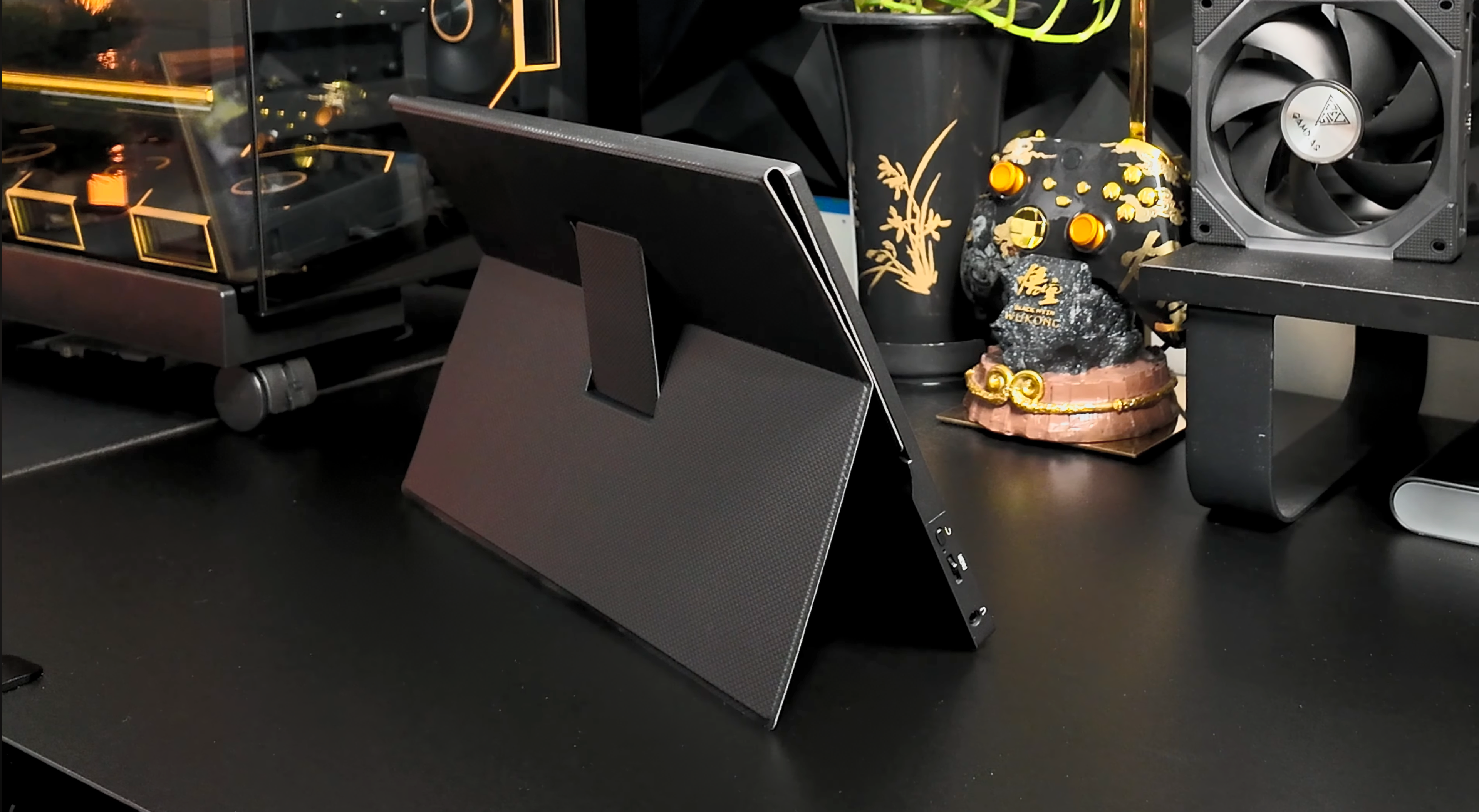 ZSUS 13" 4K Monitor image 6