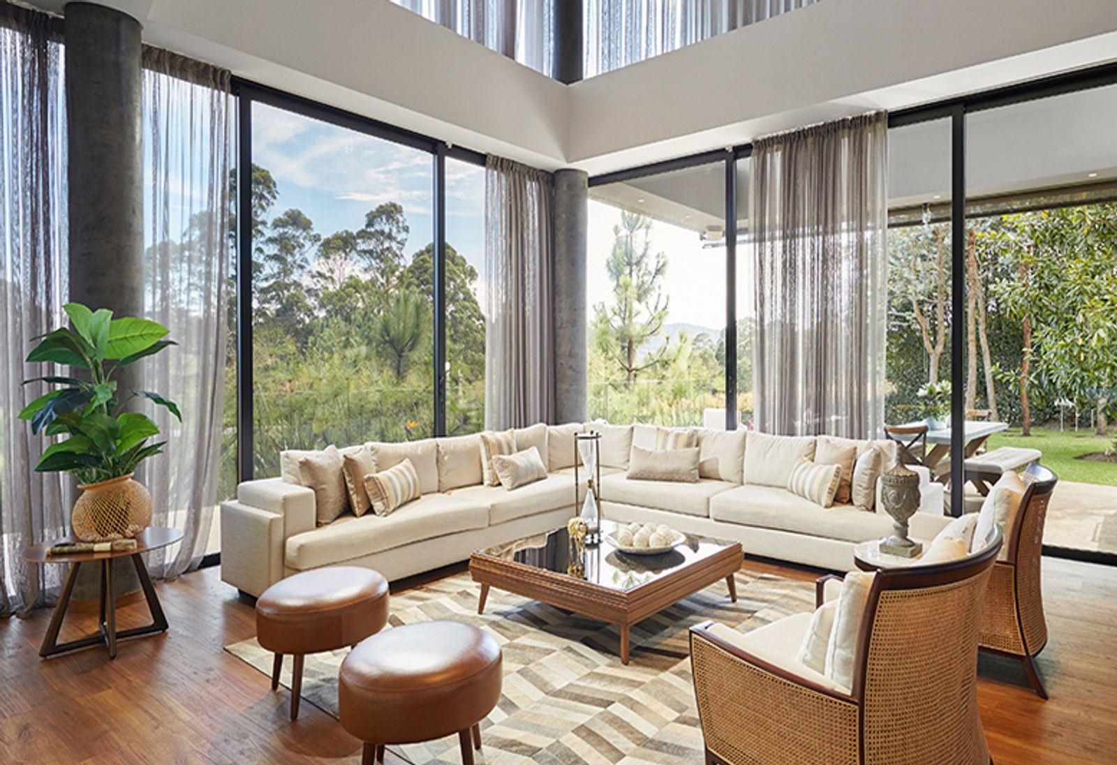 Lutron Palladiom Solutions for Modern Homes in Orange County, CA