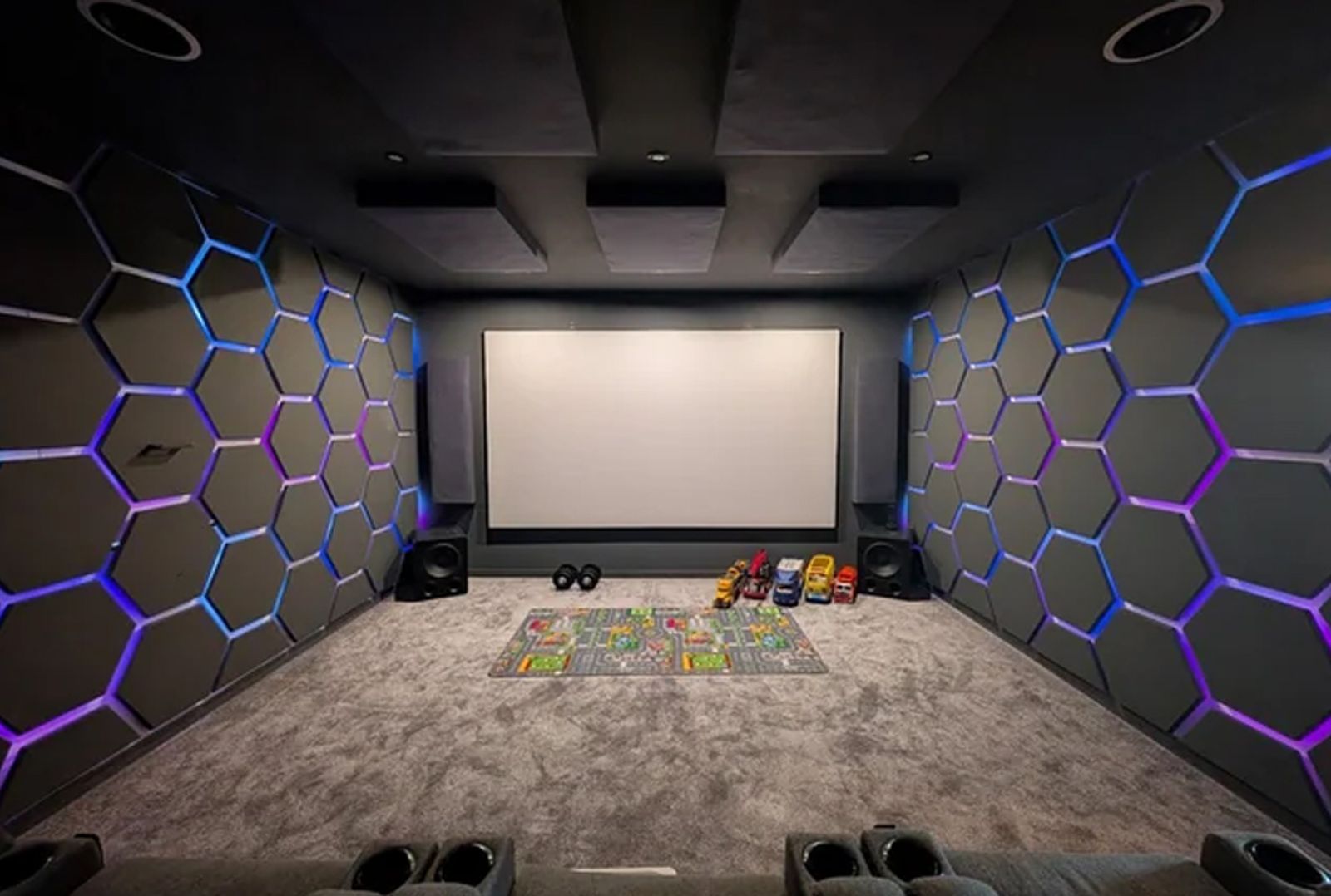 Why madVR Is Popular in Luxury Homes Across Orange County, CA