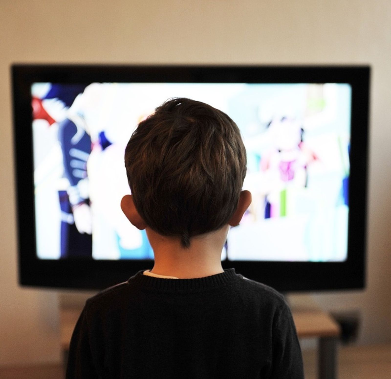 Home Entertainment with Video Distribution