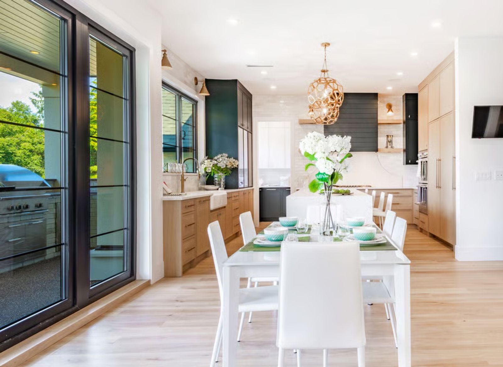 How Manufacturer Partnerships Improve Smart Home Longevity in Troon, AZ