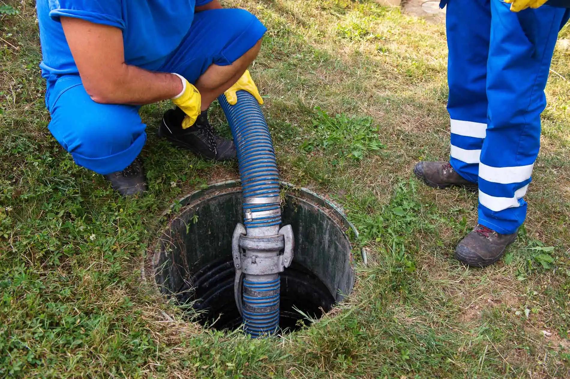 Vaakumauto reovee eemaldamisel — septiku tühjendus Tallinnas