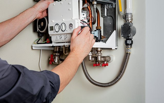 Boileri paigaldus vannitoas – elektriline boiler Tallinnas – TorudeAbi24