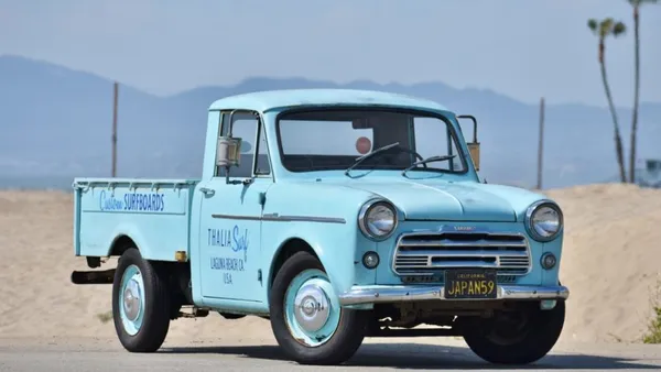Nissan Datsun 220 & 320 1958-1965