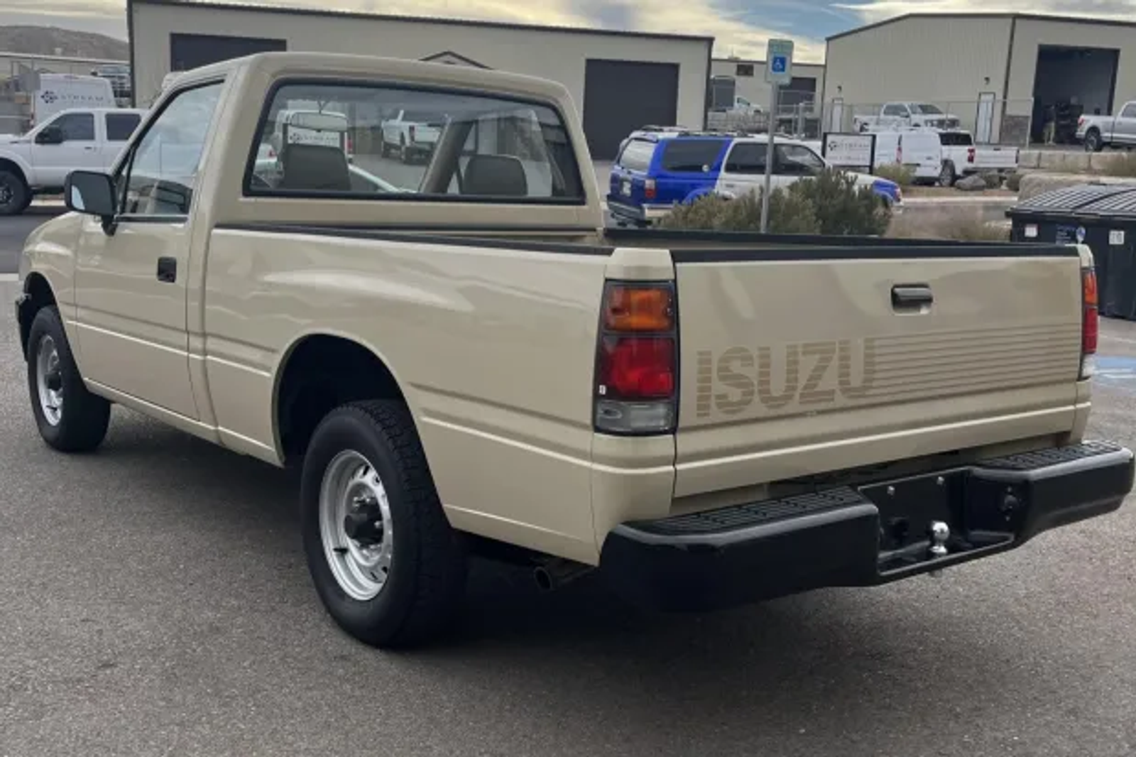 Isuzu Pickup 1988-1995, image 3 of 3