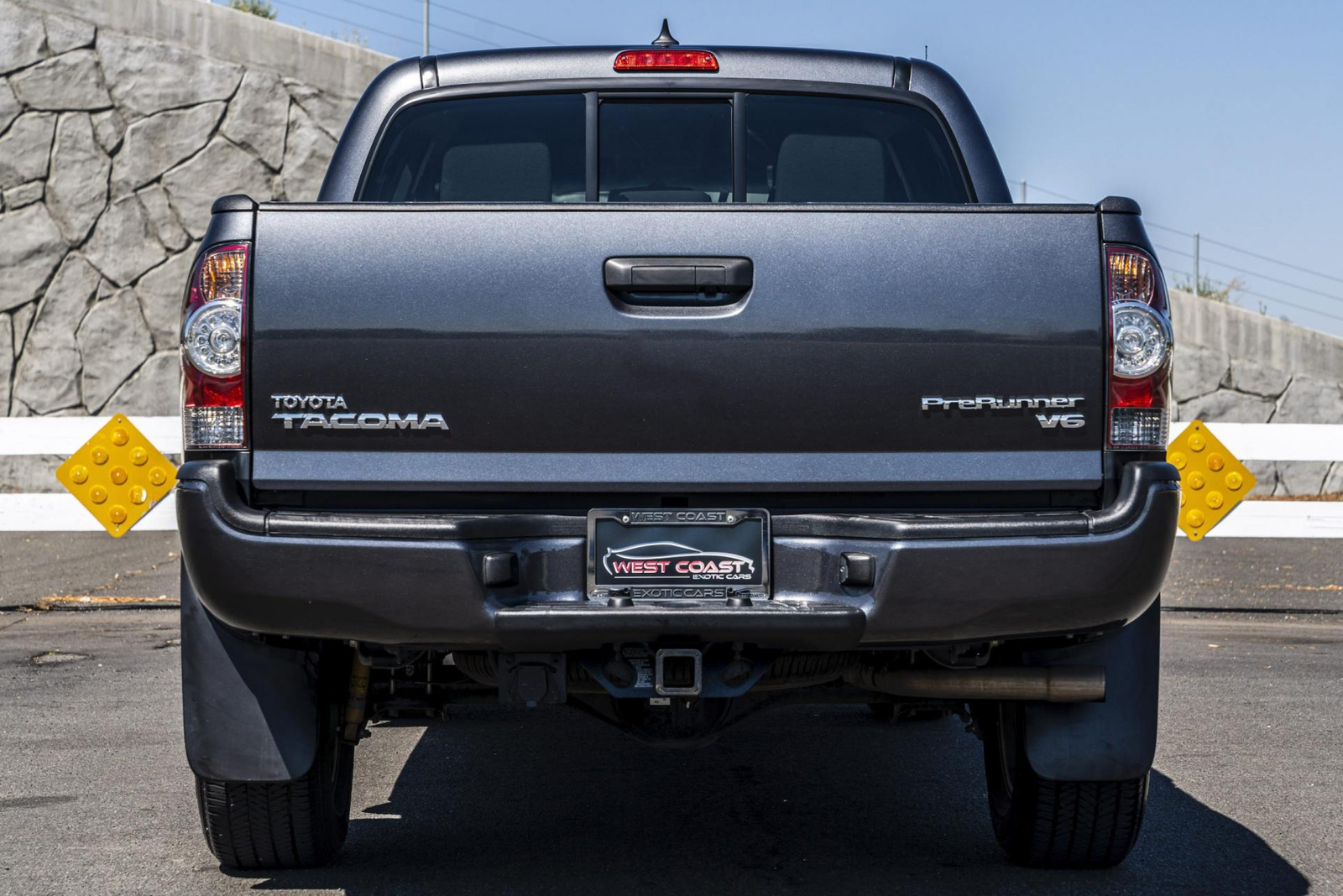 Toyota Tacoma (2nd Gen) 2005-2015, image 2 of 3