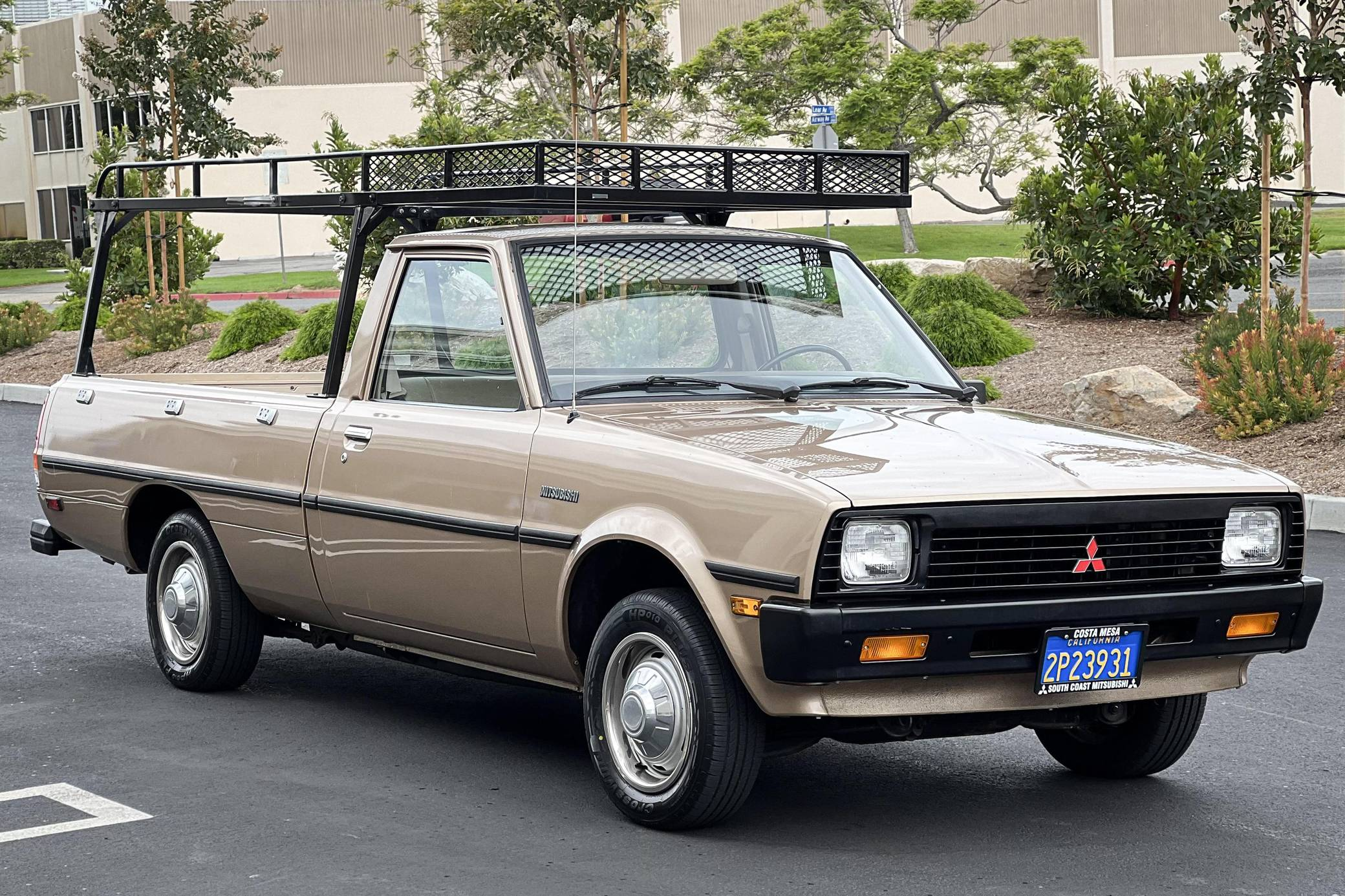 Mitsubishi Compact Rebadge 1979-1996, image 1 of 6