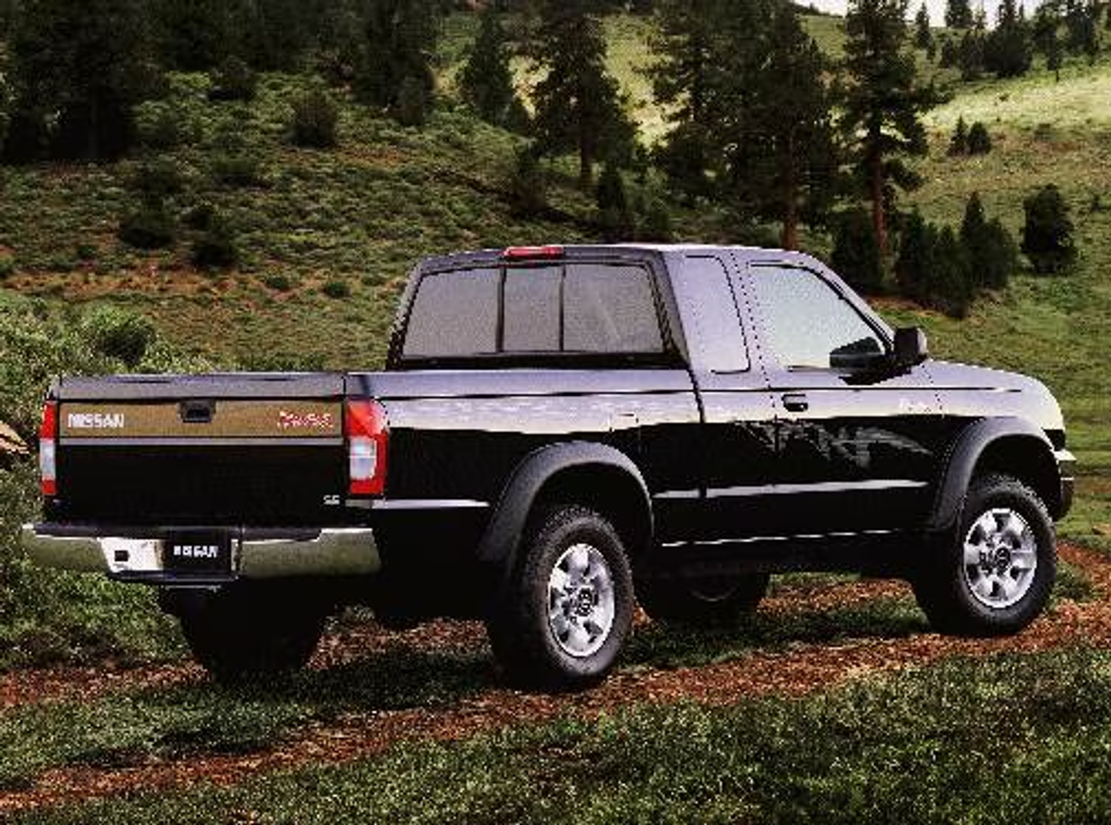 Nissan Frontier D22 (1st Gen) 1998-2004, image 2 of 4