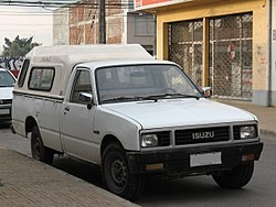 Isuzu P'up 1981-1987, image 1 of 2