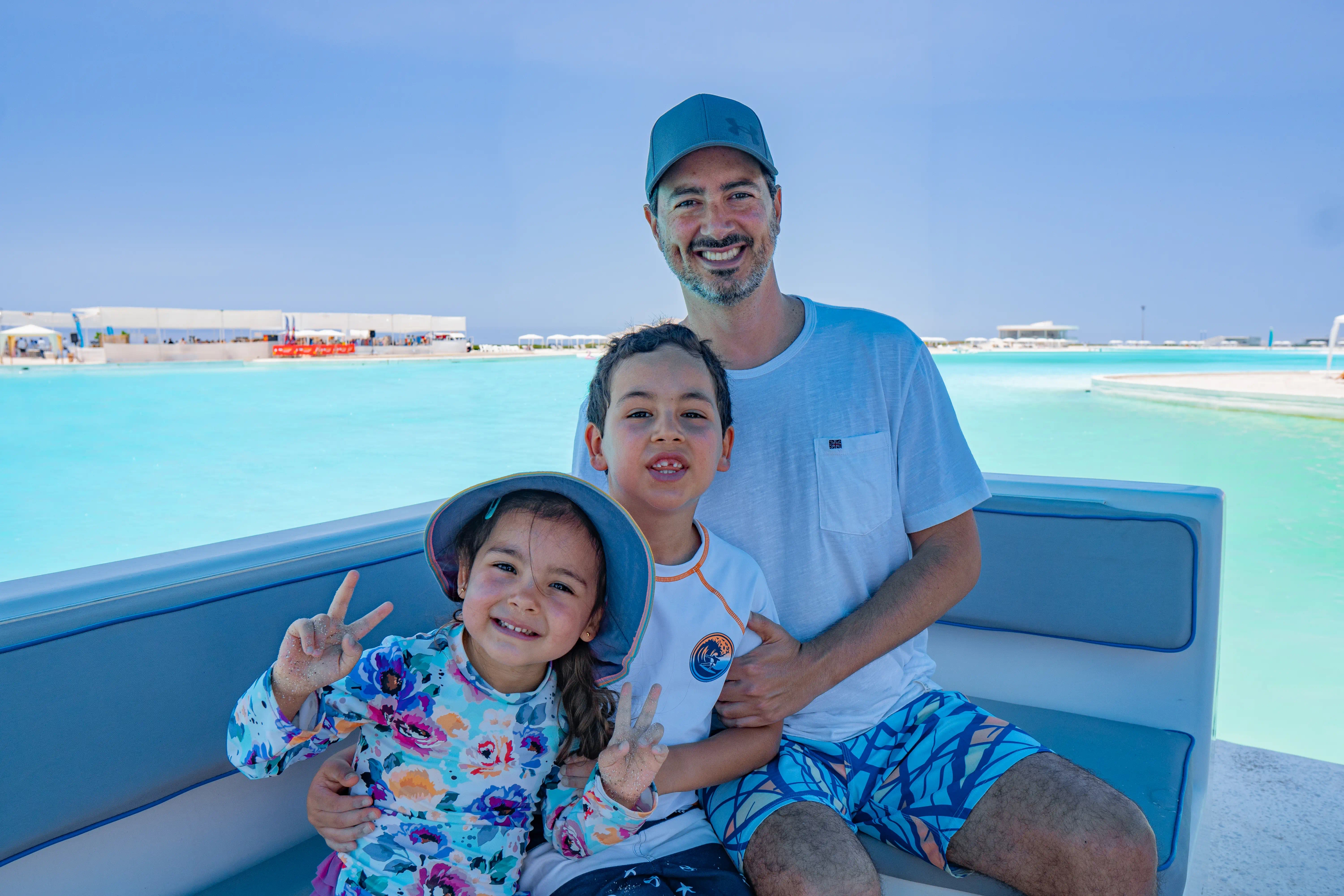 Familia Condominio La Jolla Asia