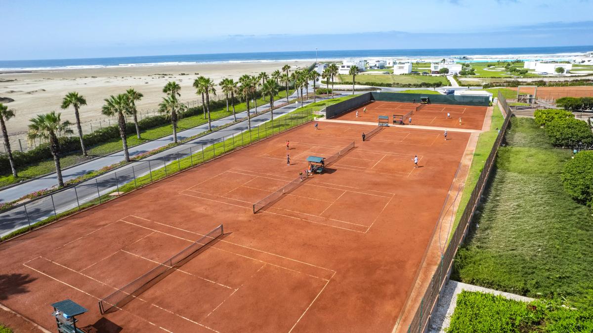Imagen de Canchas de tenis y futbol