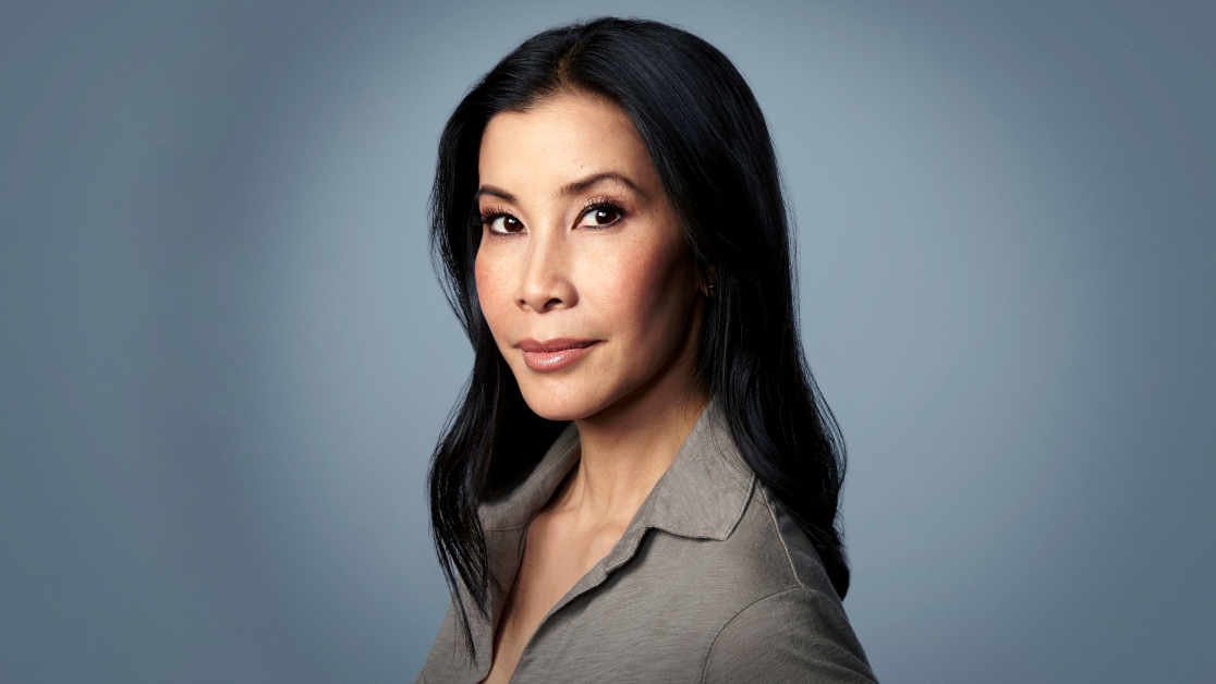 Lisa Ling on Breaking Free From the ‘Superwoman’ Title: ‘It’s an Impossible Thing to Achieve’