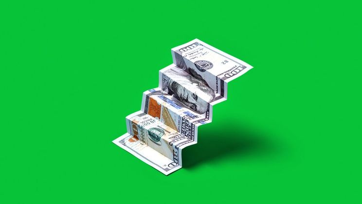 The Pay Gap for Executive Women Is the Largest It's Been Since 2012 — Here's Why