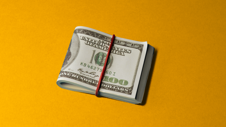 How to Negotiate for the Salary You Deserve — And Get It, According to Experts