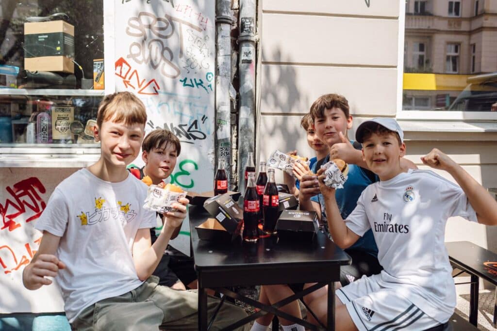 Burger Vision Deutschland, Artikel