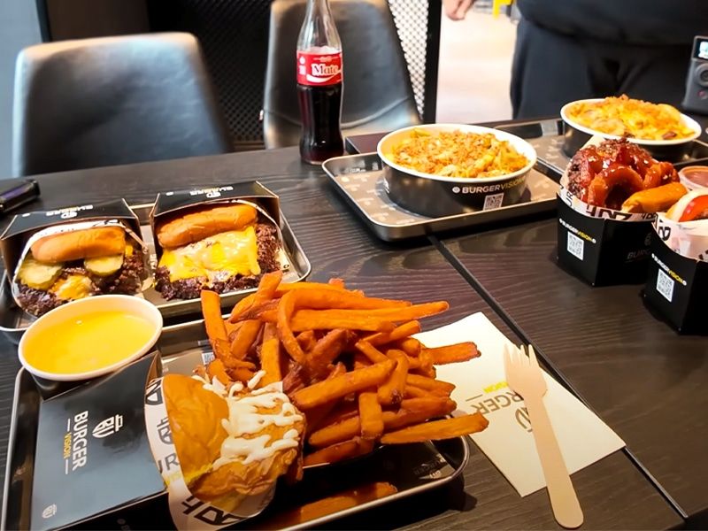 Burger Vision Hamburg, Zu Besuch bei Burger Vision