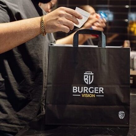 Burger Vision Deutschland, Artikel