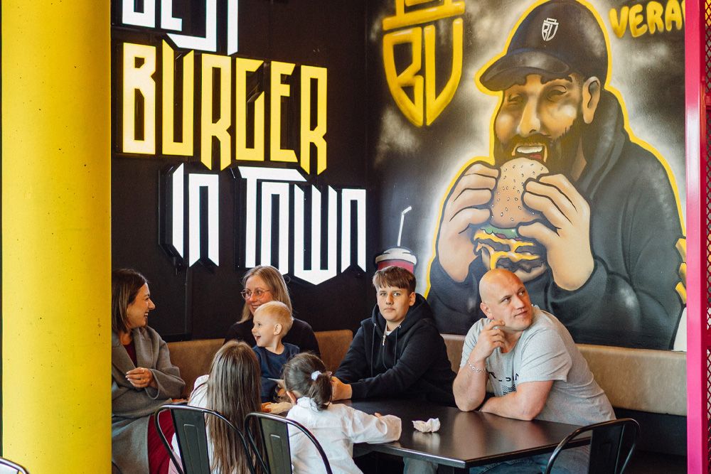 Burger Vision Hamburg, Artikel
