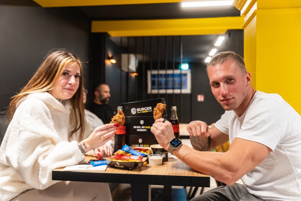 Burger Vision Köln, Artikel
