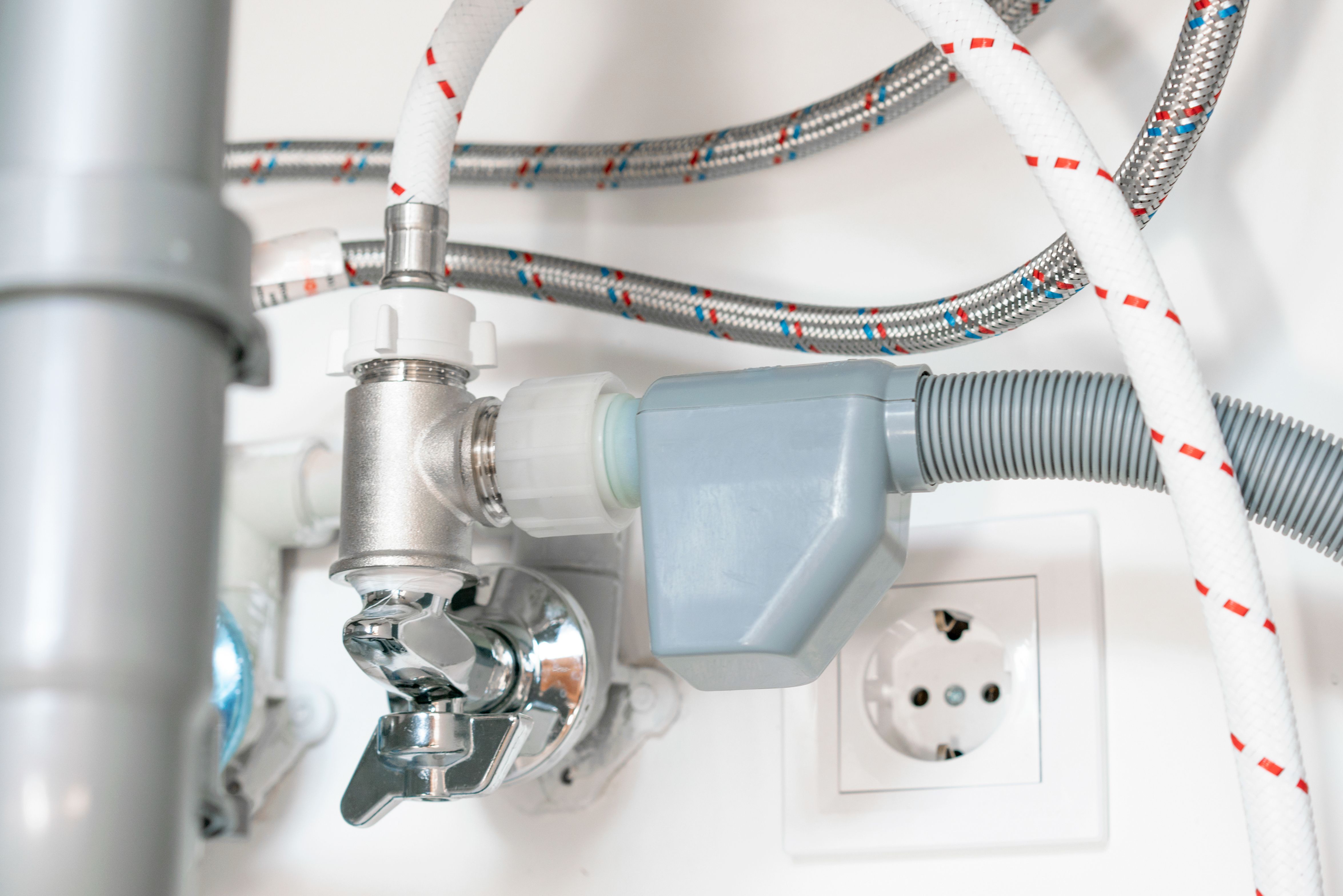 Astianpesukoneen letkut