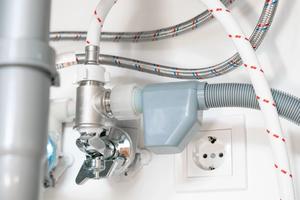 Astianpesukoneen letkut