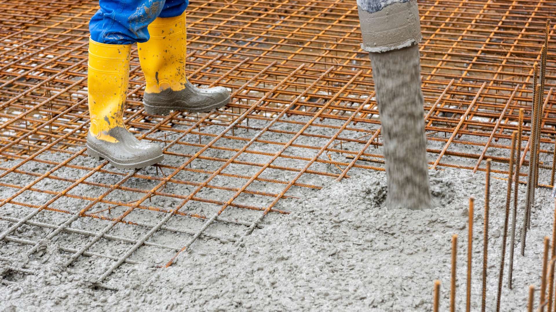 Betonivalun tekeminen pumppuautolla