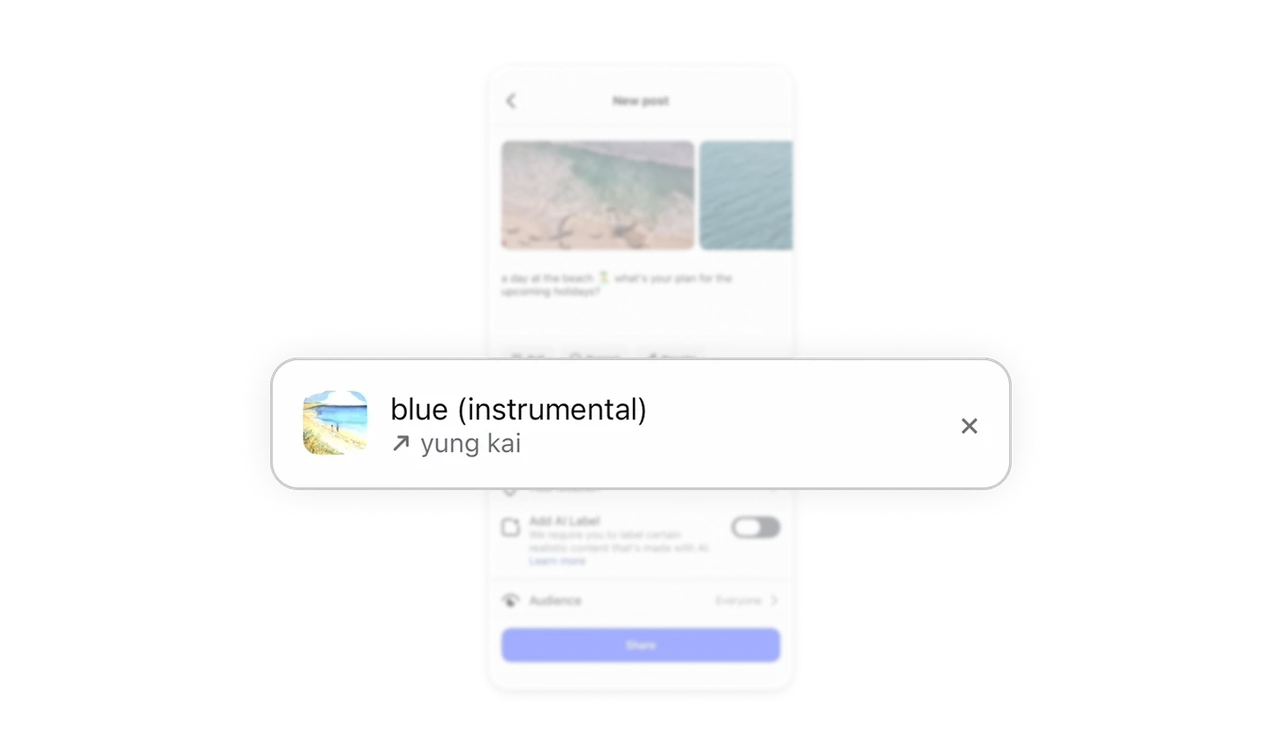 Rich media selection without visual noise