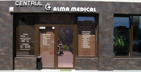 Fatada clinicii 2