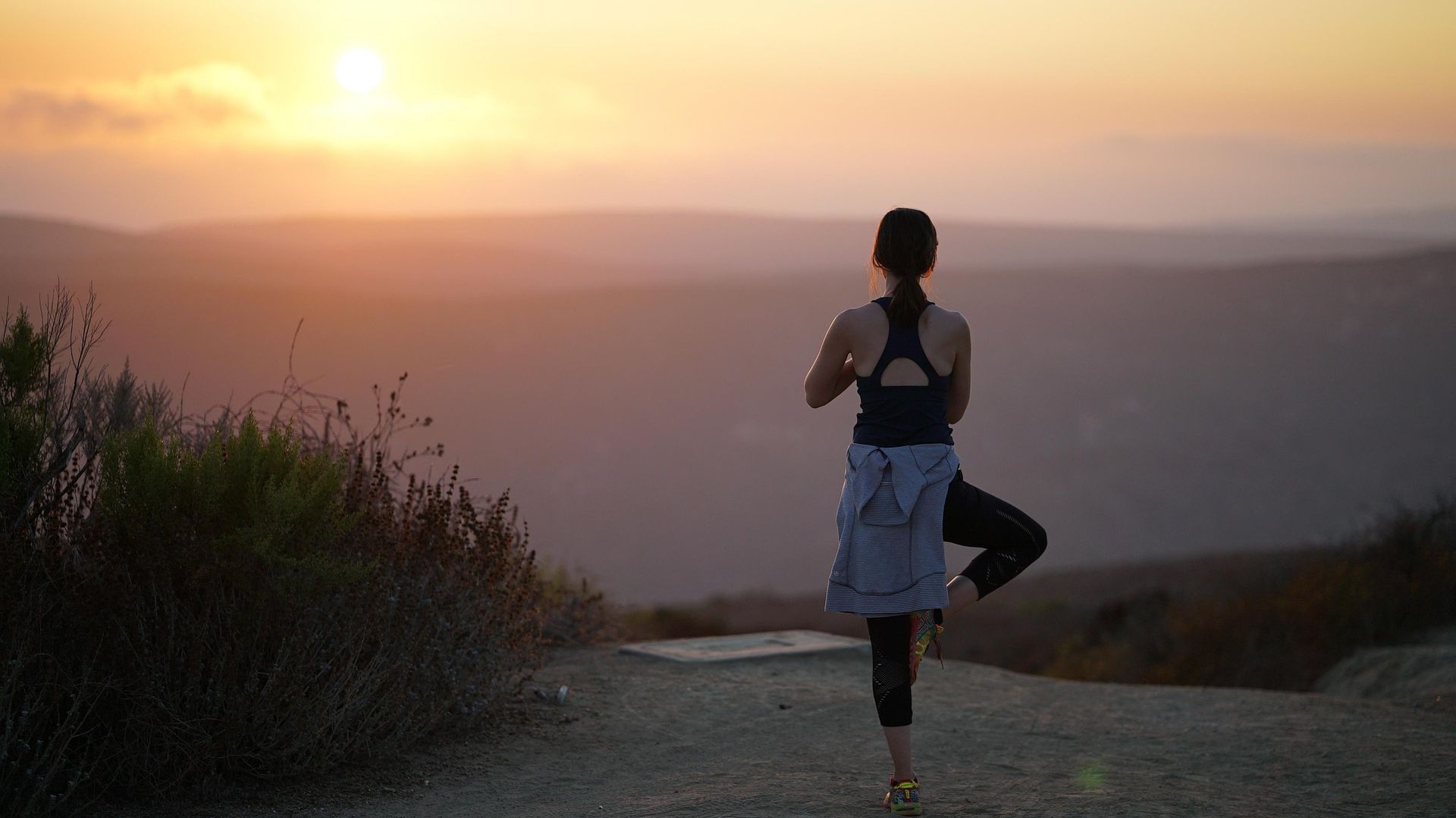 Episode 34: 35-Min Balancing Vinyasa | Building Foundations: Expand Through Stability