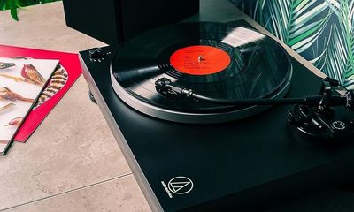 How to Choose Your First Turntable