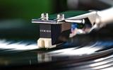 What Is a Moving Magnet Cartridge?